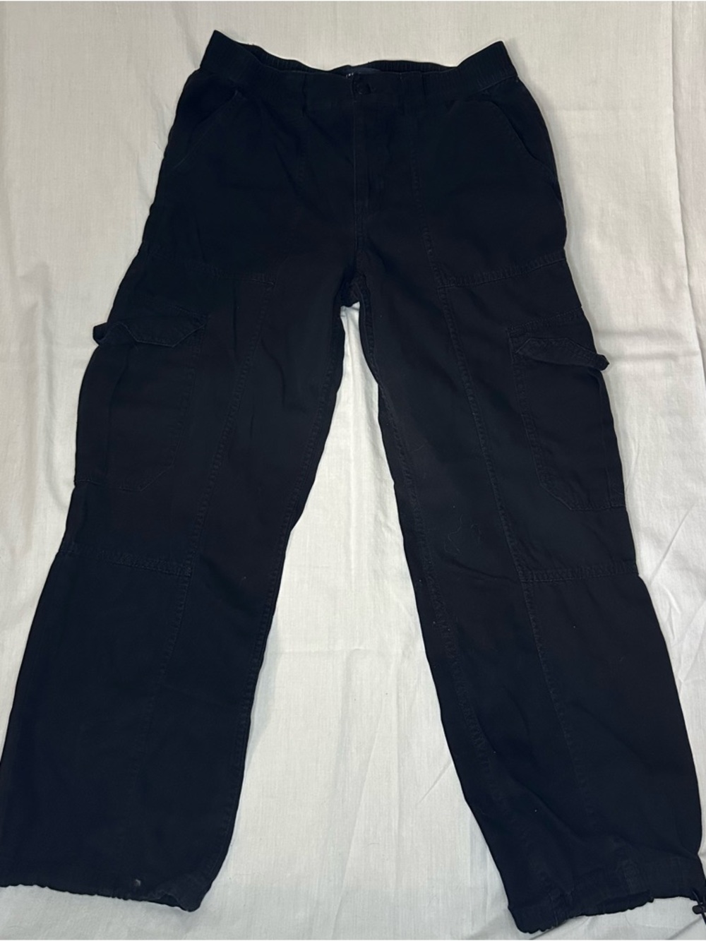 Aeropostale Men's Black Cargo Pants with Utility Pockets